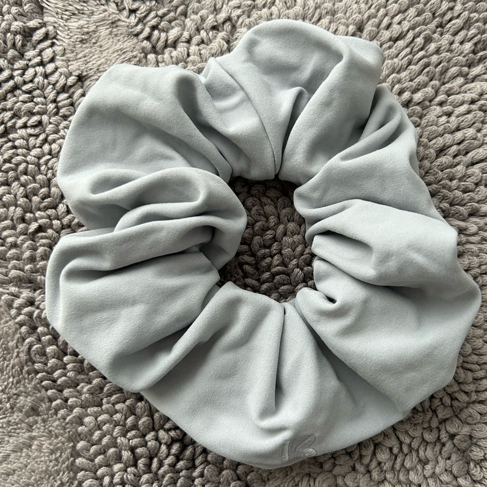 Buffbunny Scrunchie